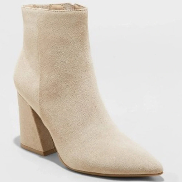 Women’s Cullen Ankle Boot Taupe Faux Suede NWT - Picture 1 of 10